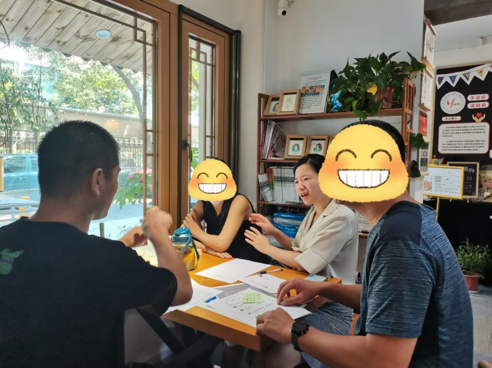 法律事务翻译：译员在律所陪同听障人士与律师面谈
